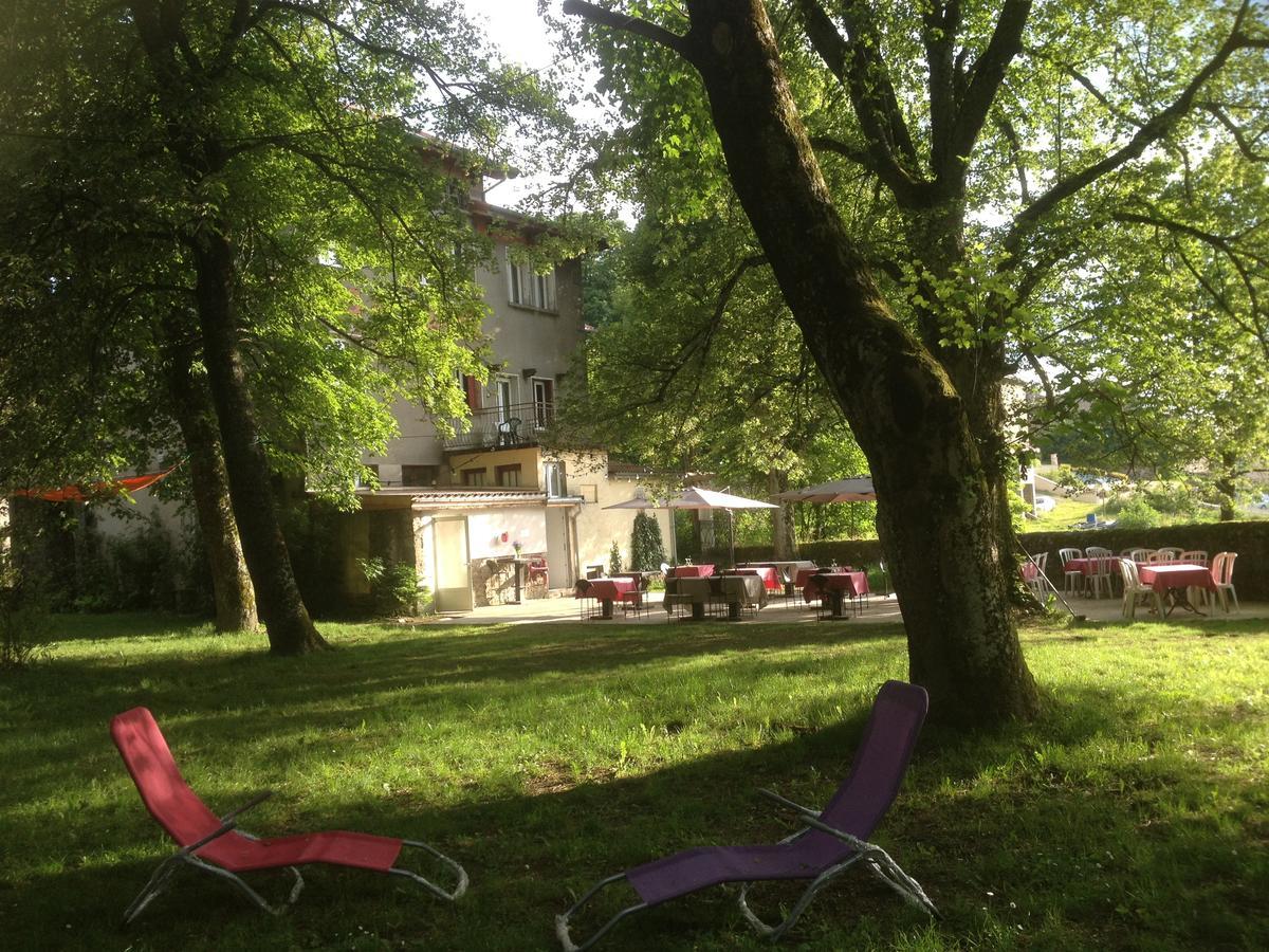 Hotel Restaurant Les Platanes